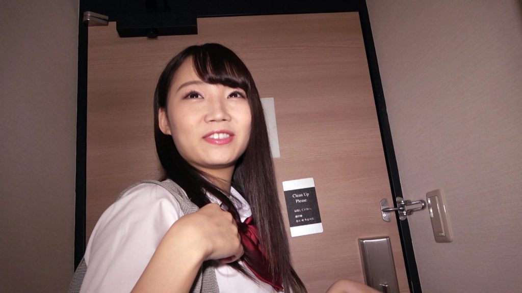 シロウトさんに素股のお願い!素股だけ!!ね?入れないから!と擦り付けた結果。感じてきたところに一撃!ズボッと入れちゃいました!!12名