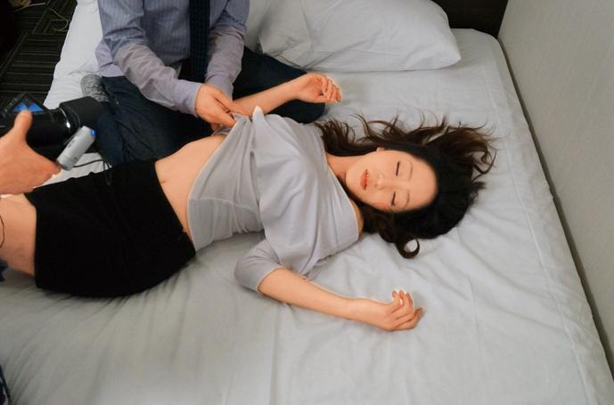 隠れた名店!? 奇跡的に可愛い女子店員とバイト帰りに自宅・ホテル連れ込み中出し・パイ射 舌射sex 4時間スペシャル